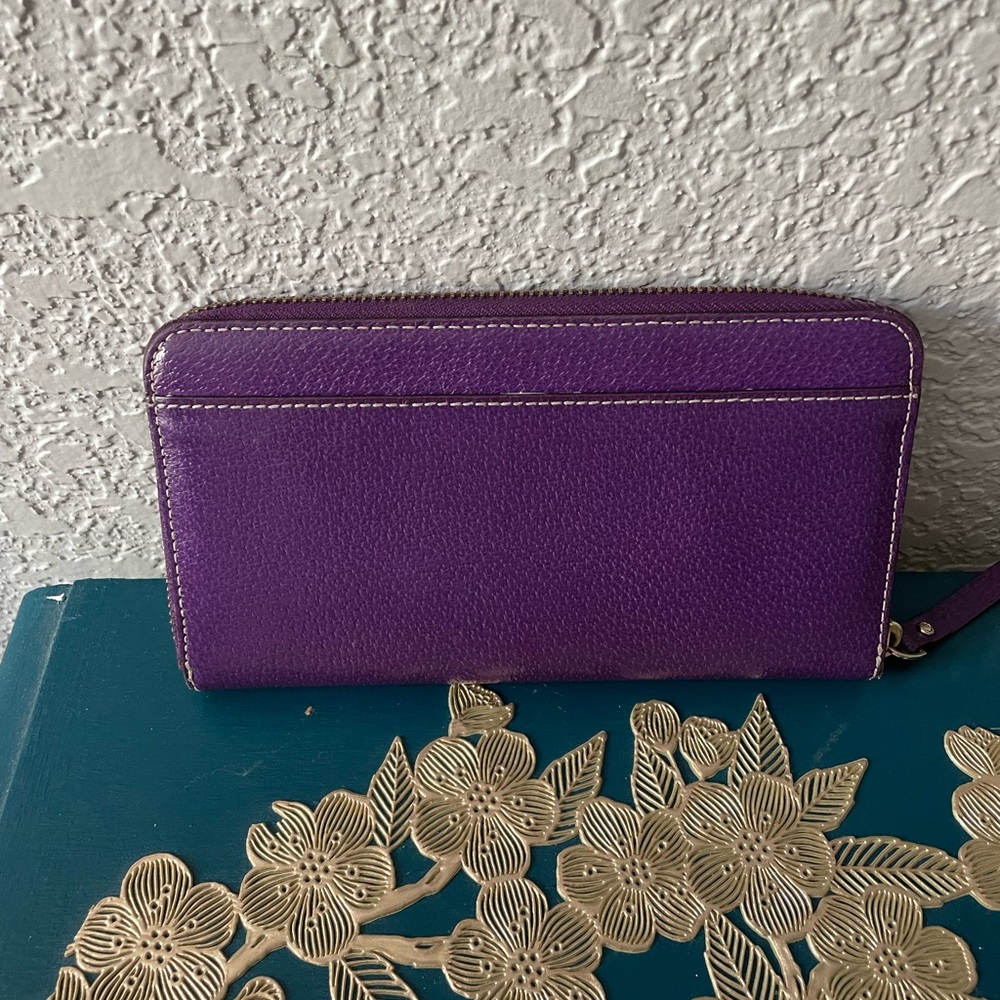 Kate Spade Vibrant Purple Wallet - Picture 2 of 2